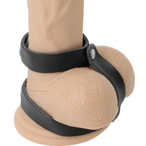 Darkness - Anello Regolabile per Pene e Testicoli in Pelle 2 Darkness - Anello Regolabile per Pene e Testicoli in Pelle 2