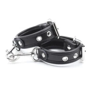 Ohmama Fetish - Tenuta da Polso Ohmama Fetish - Tenuta da Polso
