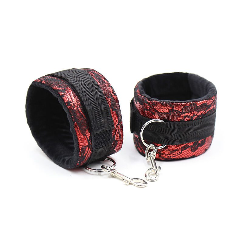 FERMAPOLSI CON CINTA NYLON OHMAMA FETISH