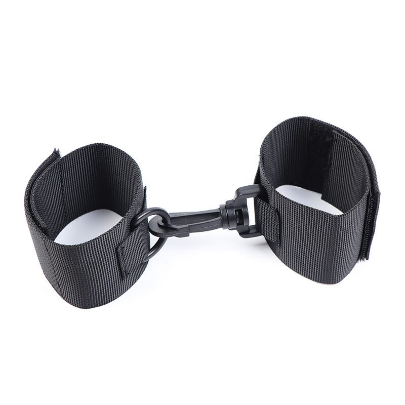 MANETTE IN NYLON OHMAMA FETISH