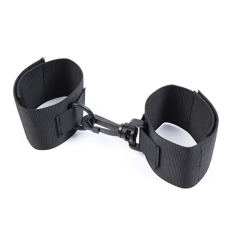 MANETTE IN NYLON OHMAMA FETISH