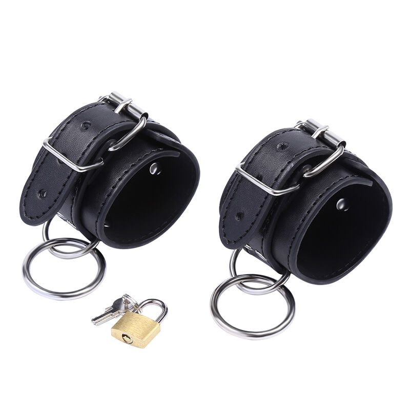 MANETTE CON ANELLI OHMAMA FETISH