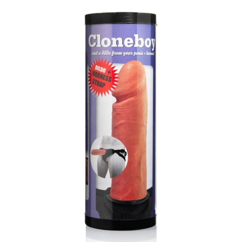 DILDO DI CLONEBOY E CINTURINO PER IMBRACATURA