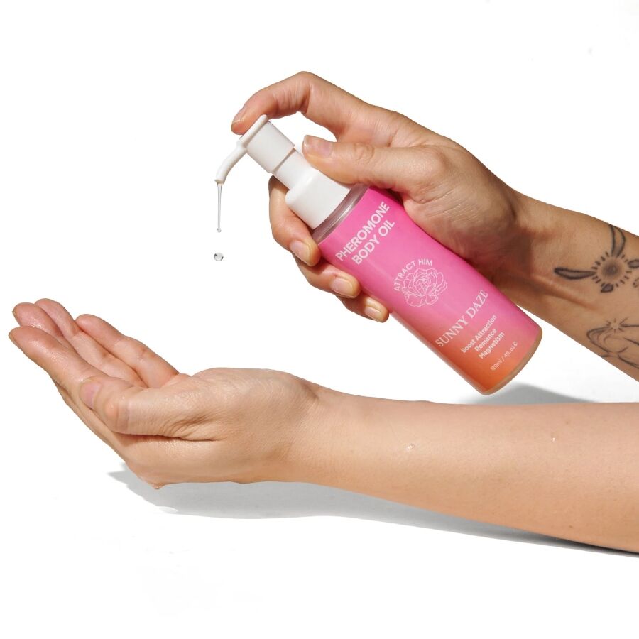 img_216701_57ad10e521a99d99dec9a80fafb2e6b9_1.jpg EYE OF LOVE - OLIO CORPO BLOOM AI FEROMONI SUNNY DAZE 120 ML