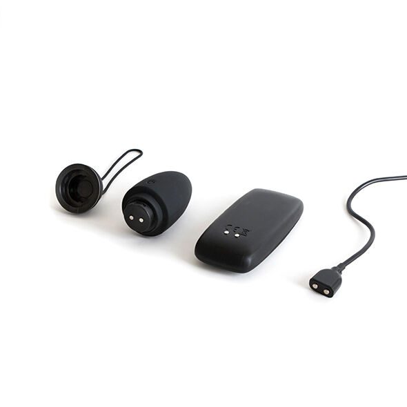 VIBRATORE CON TELECOMANDO BNAUGHTY PREMIUM UNLEASHED BSWISH - NERO